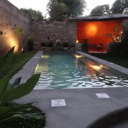 Bed & Breakfast Les Remparts *